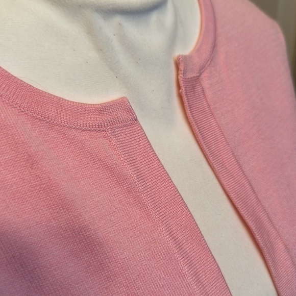Lilly Pulitzer Cropped Cardigan in Pink, 3/4 Sleeve Women’s Size Large - Picture 3 of 9